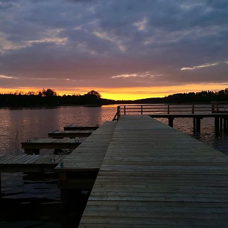 Domek Nad Jeziorem Piasutno Mazury المظهر الخارجي الصورة