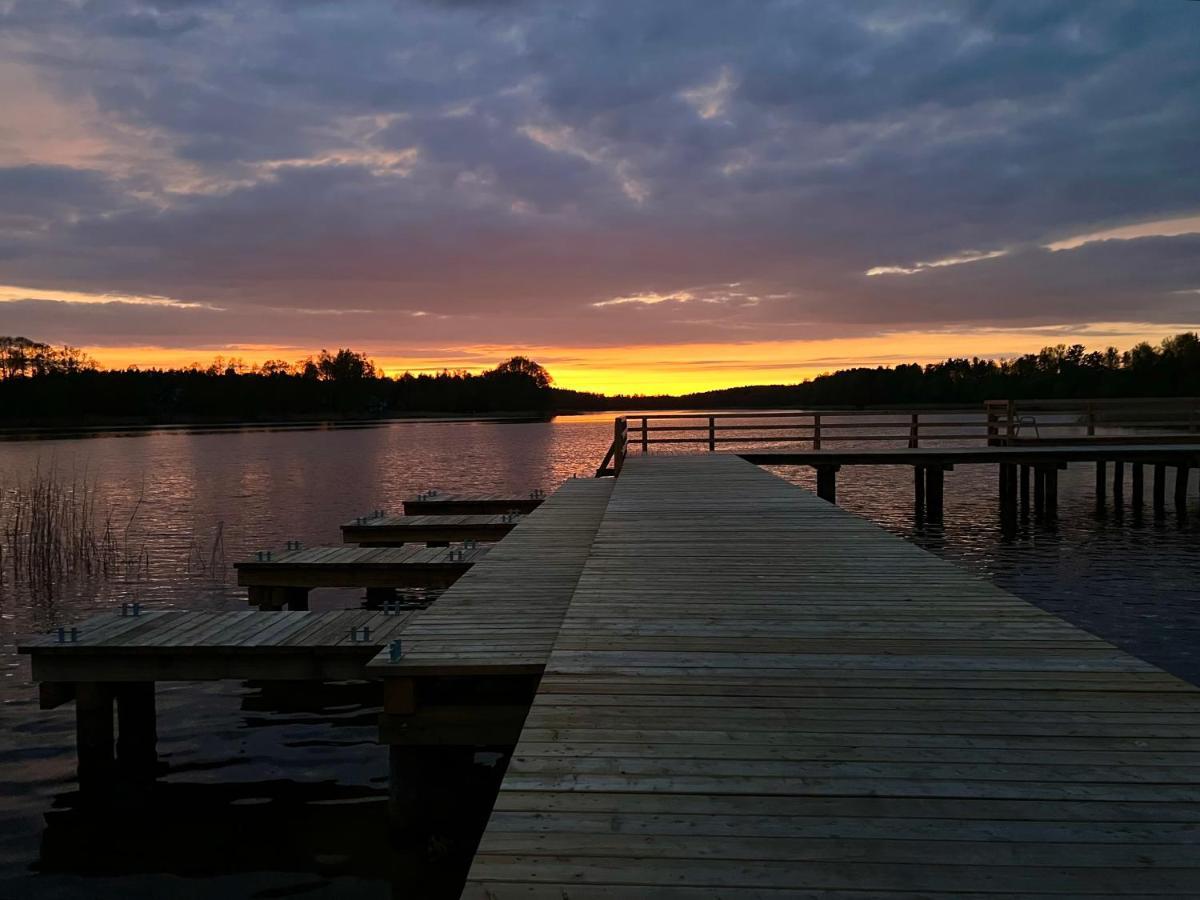 Domek Nad Jeziorem Piasutno Mazury المظهر الخارجي الصورة